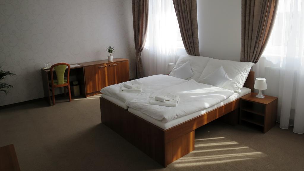 Penzion Lapas U Hoffera Nitra Ruang foto